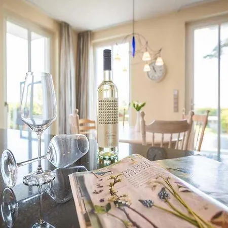 Strandresidenzen Bansin Ostseepalais 04 *