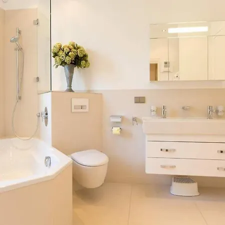 Strandresidenzen Bansin Ostseepalais 04 *